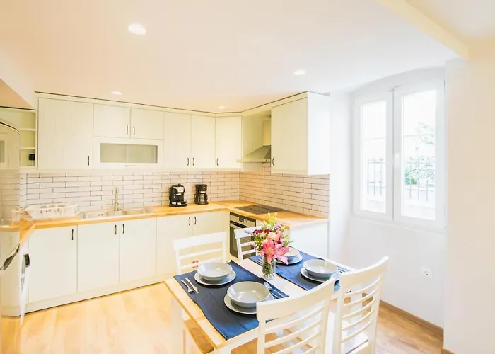 The Hidden Charm By Corfuescapes Apartamento